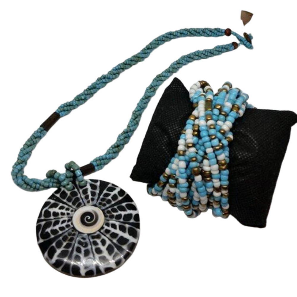 BUNDLE lot 2 artisan boho style jewelry set fossil shell necklace and bracelet.